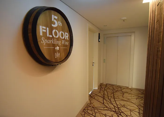 Ξενοδοχείο Wine 4*