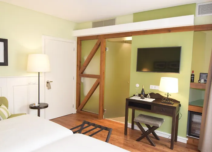 Wine Ξενοδοχείο 4*